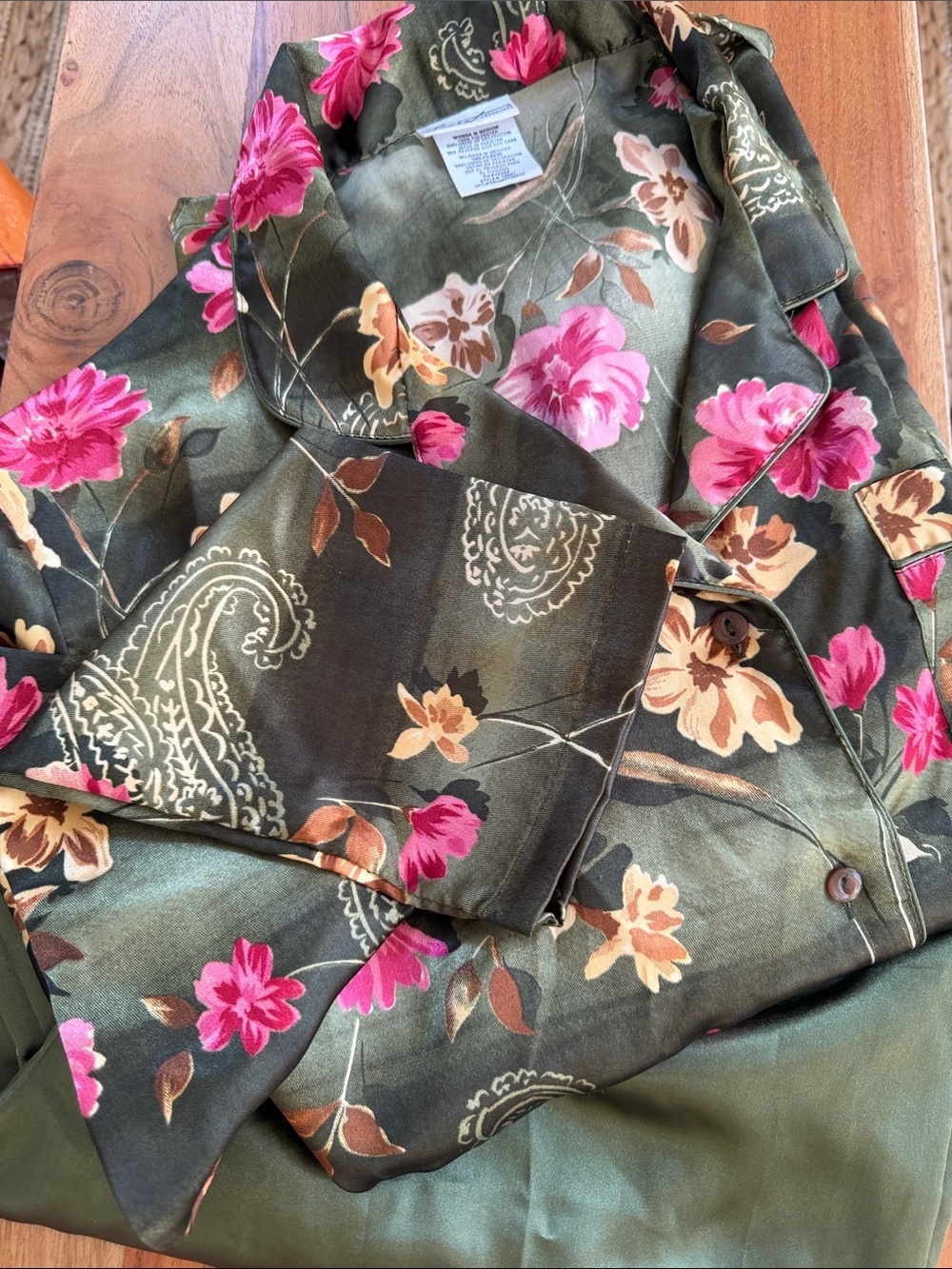 NWOT Secret Treasures Matching Floral Pajama Set